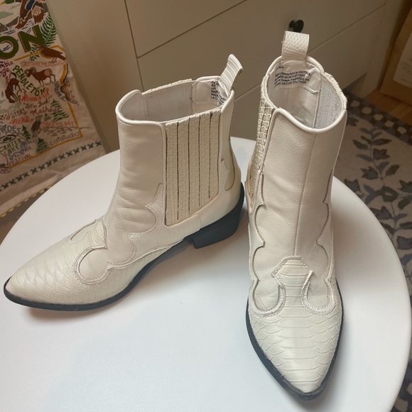 Free People White Ankle Western Boot Vegan Cavalier Boot - Picture 6 of 16